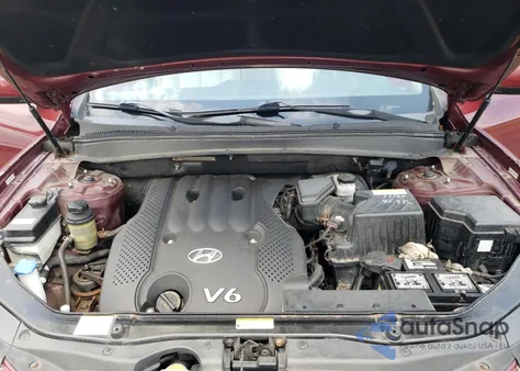 2008 Hyundai Santa Fe Gls z USA, uszkodzony, nr VIN 5NMSG13DX8H181578